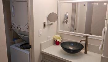 Fairway Villa condo # 1010, Honolulu, Hawaii - photo 6 of 7