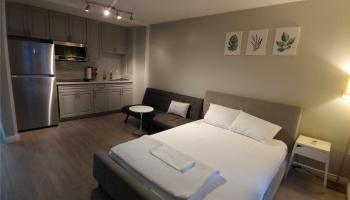 Fairway Villa condo # 1010, Honolulu, Hawaii - photo 1 of 8