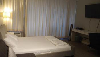 Fairway Villa condo # 1010, Honolulu, Hawaii - photo 2 of 8