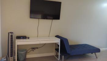 Fairway Villa condo # 1010, Honolulu, Hawaii - photo 5 of 8