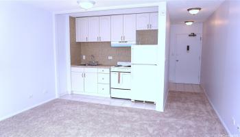 Fairway Villa condo # 1013, Honolulu, Hawaii - photo 4 of 10