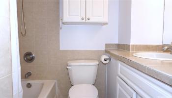 Fairway Villa condo # 1013, Honolulu, Hawaii - photo 5 of 10