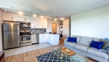 Fairway Villa condo # 1018, Honolulu, Hawaii - photo 1 of 25