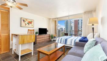 Fairway Villa condo # 1806, Honolulu, Hawaii - photo 1 of 1