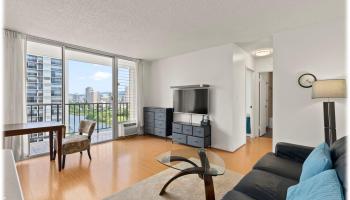 Fairway Villa condo # 1814, Honolulu, Hawaii - photo 2 of 25