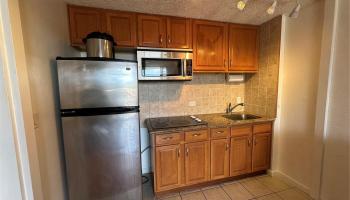 Fairway Villa condo # 1907, Honolulu, Hawaii - photo 6 of 16