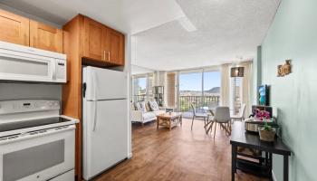 Fairway Villa condo # 1917, Honolulu, Hawaii - photo 1 of 21