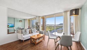 Fairway Villa condo # 1917, Honolulu, Hawaii - photo 4 of 21