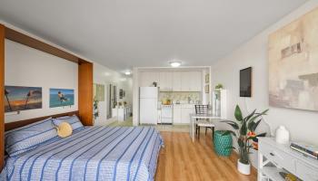 Fairway Villa condo # 2710, Honolulu, Hawaii - photo 1 of 24