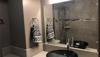 Fairway Villa condo # 705, Honolulu, Hawaii - photo 4 of 10