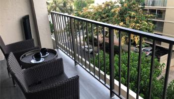 Fairway Villa condo # 705, Honolulu, Hawaii - photo 5 of 10