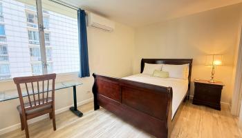 Fairway Villa condo # 801, Honolulu, Hawaii - photo 5 of 12