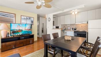 Fairway Villa condo # 802, Honolulu, Hawaii - photo 1 of 23