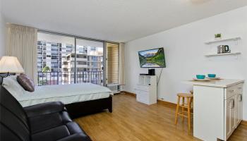Fairway Villa condo # 908, Honolulu, Hawaii - photo 1 of 19