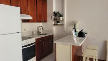 Fairway Villa condo # 915, Honolulu, Hawaii - photo 3 of 21