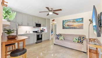 Hawaiian Crown condo # 201, Honolulu, Hawaii - photo 1 of 19