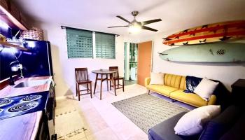 Hawaiian Crown condo # 204, Honolulu, Hawaii - photo 2 of 22