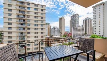 Hawaiian Crown condo # 701, Honolulu, Hawaii - photo 3 of 5 Hawaiian Crown condo # 701, Honolulu, Hawaii - photo 3 of 5