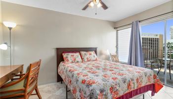 Hawaiian Crown condo # 702, Honolulu, Hawaii - photo 4 of 11