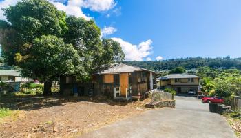 2360  Wilson St Kalihi-upper, Honolulu home - photo 4 of 11