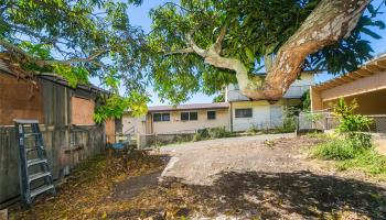 2360  Wilson St Kalihi-upper, Honolulu home - photo 5 of 11