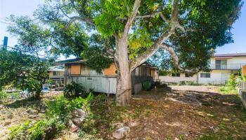 2360  Wilson St Kalihi-upper, Honolulu home - photo 6 of 11