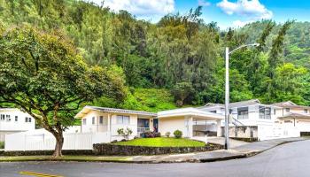 238  Puiwa Road Dowsett, Honolulu home - photo 2 of 25