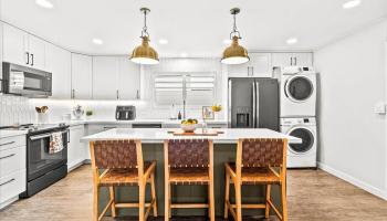 238  Puiwa Road Dowsett, Honolulu home - photo 6 of 25