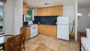 240 Liliuokalani Ave Honolulu - Rental - photo 2 of 11