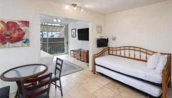 240 Liliuokalani Ave Honolulu - Rental - photo 3 of 11