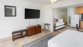 240 Liliuokalani Ave Honolulu - Rental - photo 5 of 11