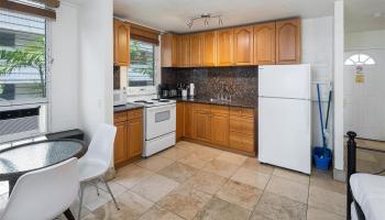 240 Liliuokalani Ave Honolulu - Rental - photo 2 of 11