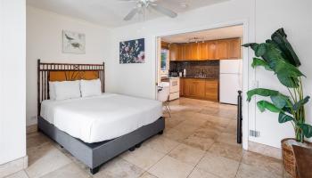 240 Liliuokalani Ave Honolulu - Rental - photo 6 of 11