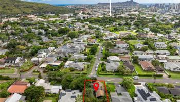 2402  Manoa Road Manoa Area, Honolulu home - photo 2 of 3