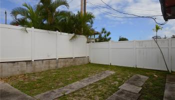 241  Kihapai St Coconut Grove, Kailua home - photo 3 of 23