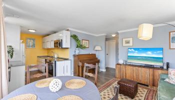 Waikiki Skytower condo # 1801, Honolulu, Hawaii - photo 5 of 22