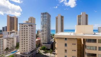 2410 Cleghorn St Honolulu - Rental - photo 2 of 20