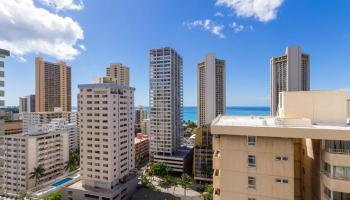 2410 Cleghorn St Honolulu - Rental - photo 3 of 20