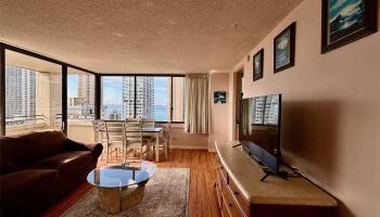 2410 Cleghorn Street Honolulu - Rental - photo 4 of 21