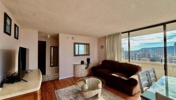 2410 Cleghorn Street Honolulu - Rental - photo 5 of 21