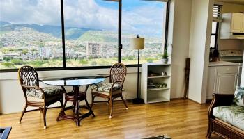 2410 Cleghorn St Honolulu - Rental - photo 6 of 24