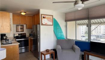 2415 Ala Wai Blvd Honolulu - Rental - photo 5 of 11