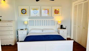 2415 Ala Wai Blvd Honolulu - Rental - photo 3 of 14