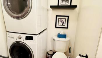 2415 Ala Wai Blvd Honolulu - Rental - photo 5 of 14