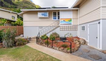 2420  Gardenia Street Palolo, Diamond Head home - photo 3 of 25