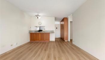 2421 Ala Wai Blvd Honolulu - Rental - photo 3 of 22