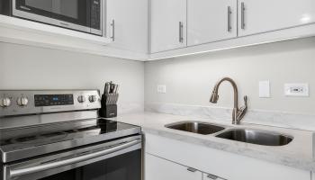 Ala Wai Townhouse condo # PH2, Honolulu, Hawaii - photo 6 of 23