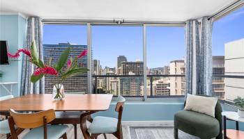 Waikiki Townhouse condo # 1902, Honolulu, Hawaii - photo 4 of 20