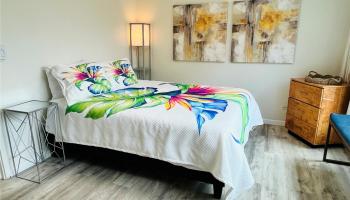 2421 Tusitala St Honolulu - Rental - photo 2 of 13