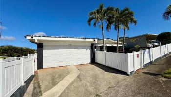 2422 Anihinihi St Pearl City - Rental - photo 2 of 17